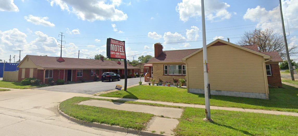 Travel Log Motel (Trav-A-Log Motel) - 2019 Street View (newer photo)